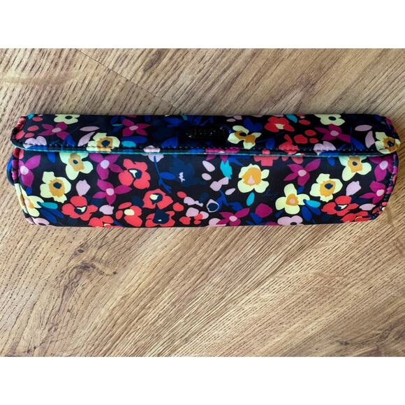 Lug Pill Organizer Case with Zip Pocket - Picture 1 of 4